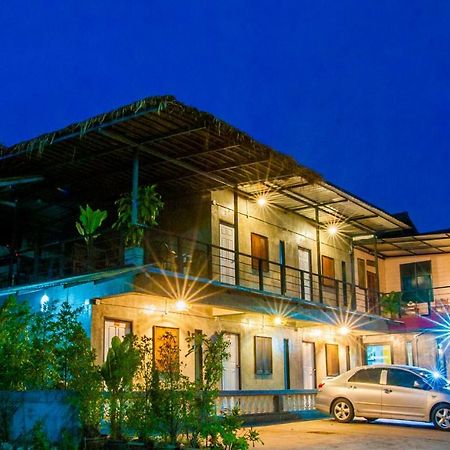 BaanTung Homestay Mukdahan Luaran gambar